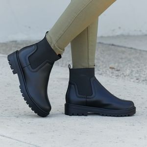 Set the Trends Faux Leather Ankle Booties